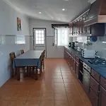 Сasa de vacaciones House *