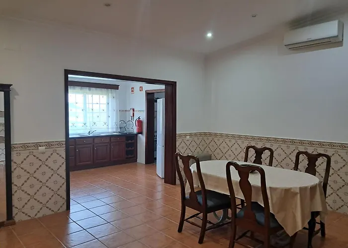 Сasa de vacaciones House Fontinhas